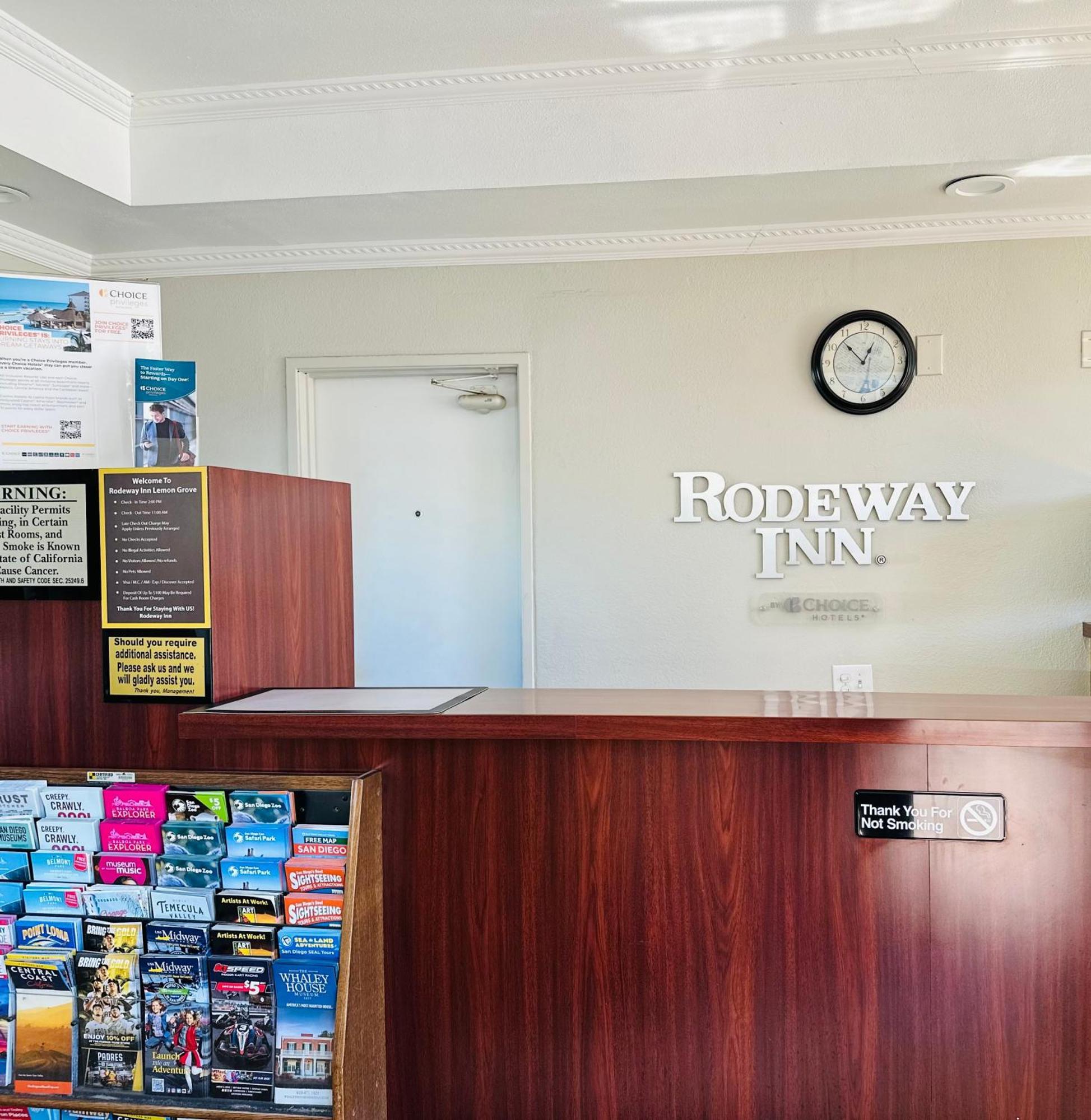 Rodeway San Diego East 2*