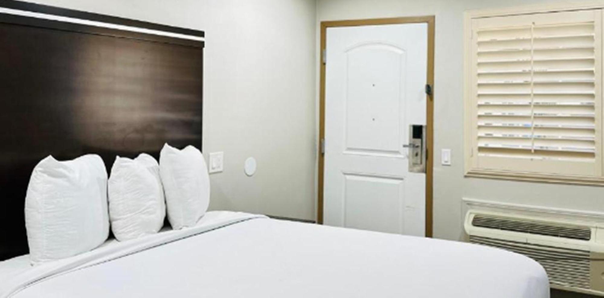 Rodeway San Diego East Inn 2*